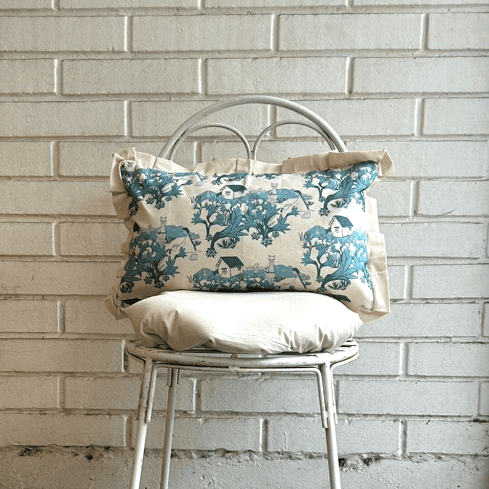 Funda de cojín Añañuca Diseño Casita Blanco Borde - Imagen 2