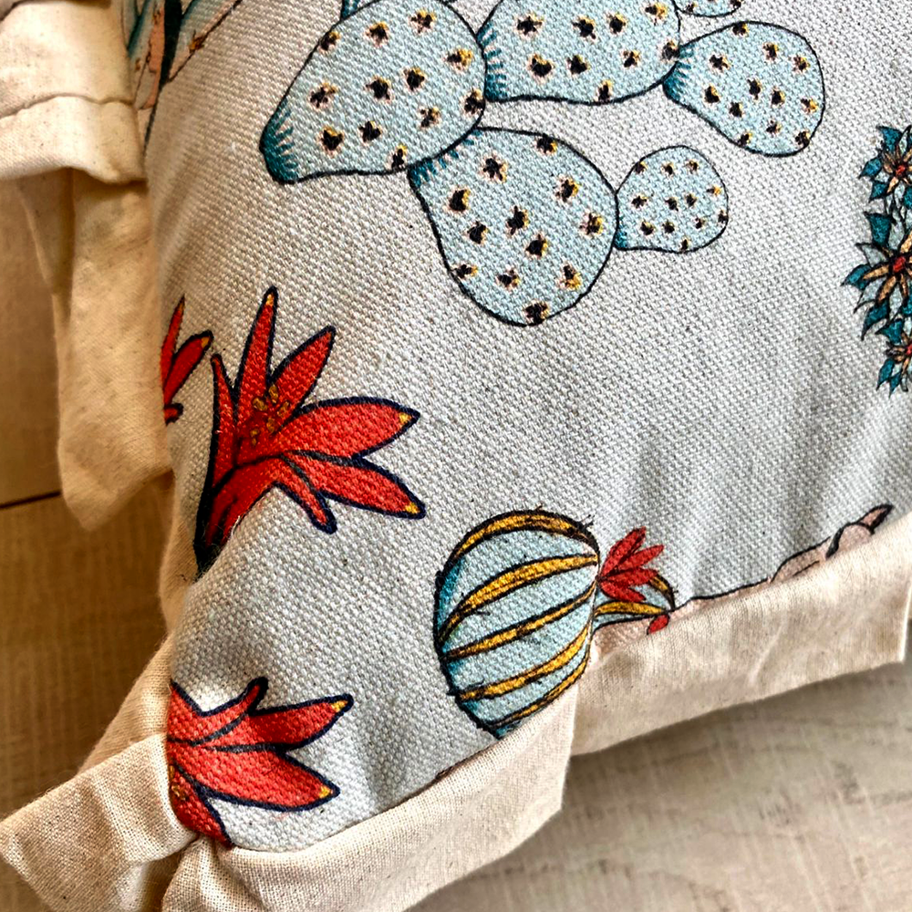 Funda de cojín Añañuca Diseño Llamita Celeste Vuelos - Imagen 3